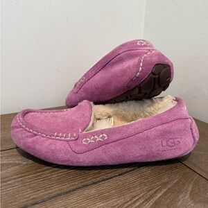 UGG Australia Ansley Womens Pink Fuchsia Suede Moccasins Size 5